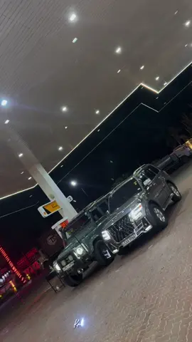 💀✨#srilankan_tik_tok🇱🇰 #fypシ゚viral #dematagodacolombo9 #kali #montero #defender @Dinith Anjana 