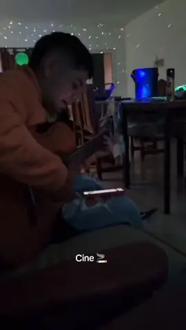 Factos en guitarriadas por @Ramiro Cor 