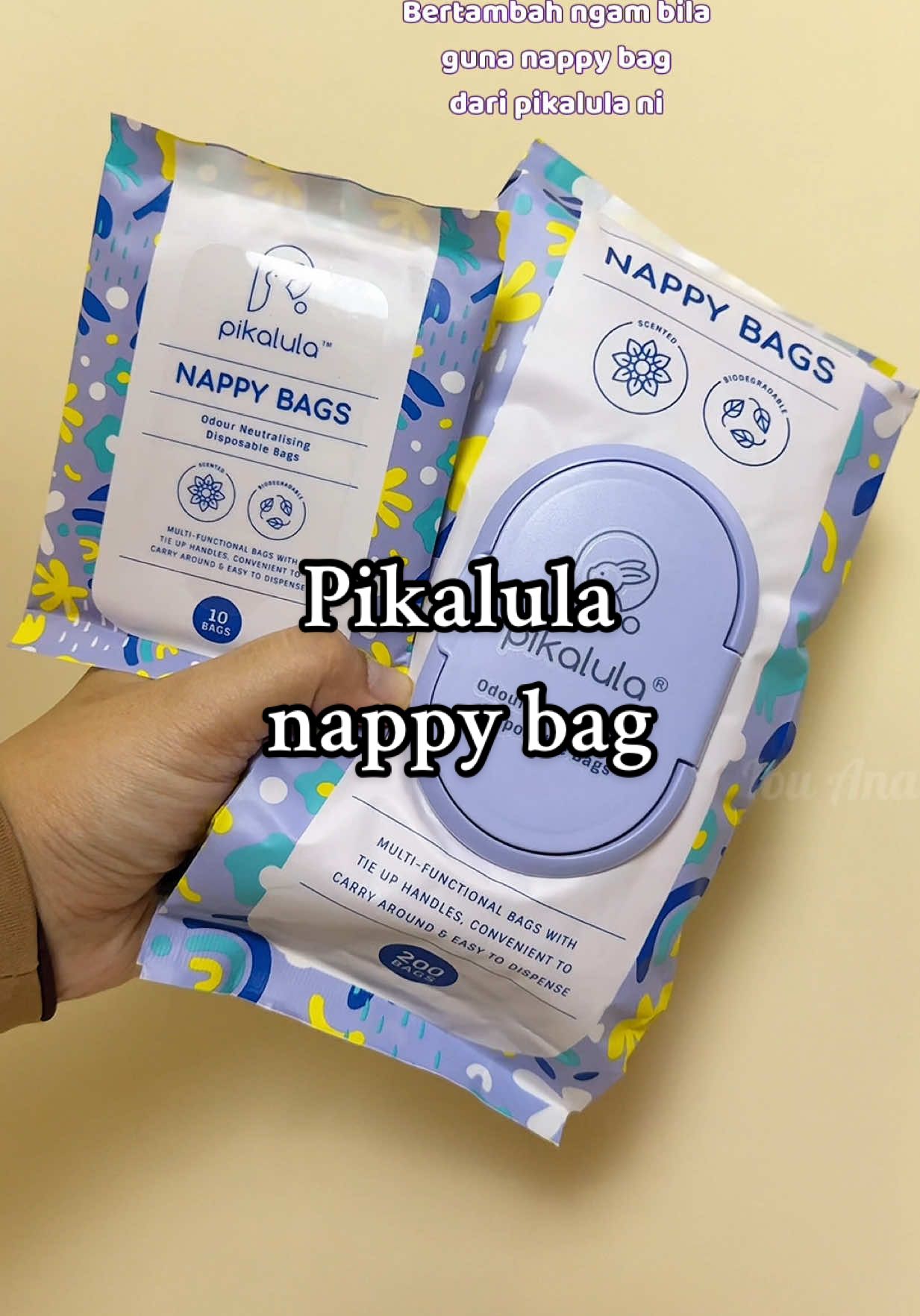 Mak ada anak kecil memang tak leh berpisah ngan item yang satu ni 👍🏻 #nappybag #pikalulanappybags #babyessentials 