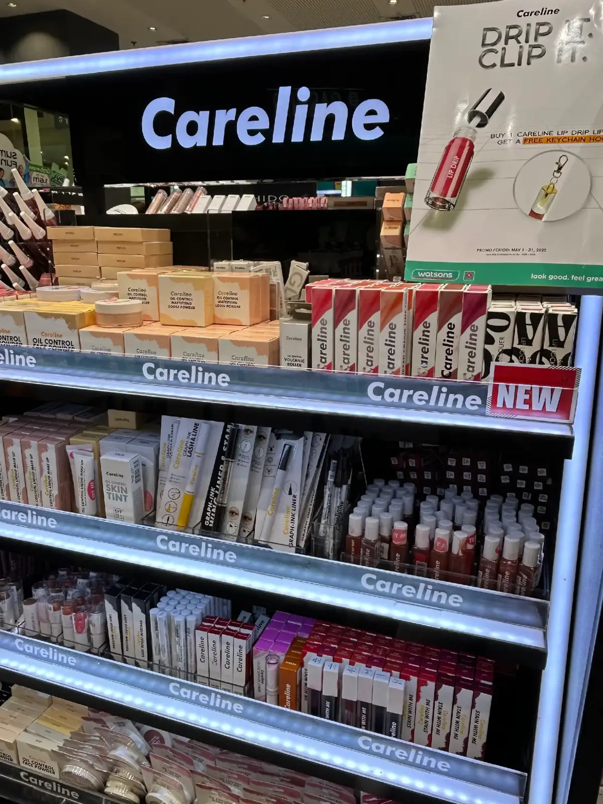 Score marked-down prices and exclusive deals in select stores!  Stock up on your faves while it lasts!  Watsons: Buy 1, get any #SpongeBobXCareline item FREE! PLUS, FREE keychain with every #CarelineLipDrip purchase!  📍Other select stores: Enjoy price markdowns, a FREE keychain with every #CarelineLipDrip purchase,  AND Buy 1, get any #SpongeBobXCareline item FREE! #CarelinePH #BetterThanBasic 