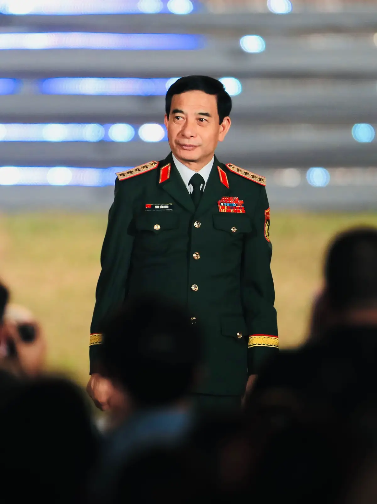 Người con quê hương Thiên Trường Nam Định rất thân thiện, hoà đồng nhưng đầy uy dũng xứng đáng với truyền thống quê hương Hưng Đạo Đại Vương Trần Quốc Tuấn . 