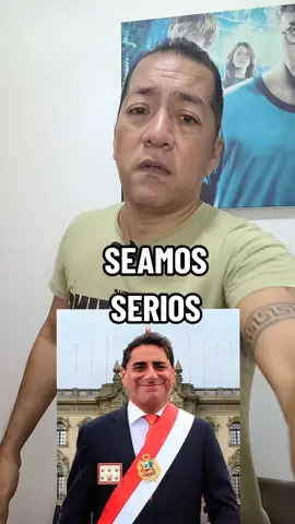 Seamos serios #carlosalvarez #imitador #comedia #parodia #politica #politicaperuana #elecciones2026 #electorado #jne #eleccionesperu2026 #encuestas #politicaperu 