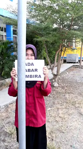 Hay👋Sobat SMP, Kalian masih bingung nih lanjut dimana🤔? Nggak usah lama lama mikirnya😃 Yuk, gabung aja bersama kami di SMKN 4 Wajo, Karna Apa ??? Hayo ada yang tau ?? Nah, klau di SMK selain kita dibekali pelajaran umum kita jga dibekali dengan kompetensi berdasarkan jurusan yang dipilih sesuai minat😇Jadi Selama Sekolah Kita akan banyak praktik dengan melatih skill dan mengembangkannya agar setelah tamat bisa langsung kerja guys, atau bisa lanjut kuliah juga dan bisa keduanya,,,Ayo, tunggu apalagi buruan daftar yahh😇🙏   PPDB/SPMB sudah terbuka mulai sekarang, Yuk Bergabung Bersama Kami dan Dapatkan Berbagai Fasilitas Gratis Seperti Baju Seragam Putih Abu-Abu Lengkap, Gratis Komite Sekolah, Gratis Akses Wi-Fi, Gratis Akses Foto Studio, Fasilitas Praktik Lengkap dan Tersedia dan Masih Banyak Lainnya, Daftarkan Dirikamu Segera Yah, Kami Tunggu😃🙏 🏫 UPT SMK Negeri 4 Wajo #fypviralシviral #fyp #ppdb #ppdb2025 #ppdbsmk  #smkn4wajo #viral 