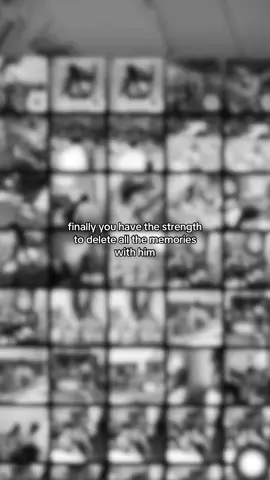 Eme naglilinis lang talaga ako ng kalat sa photos ko 😓 #content #brokingheart #memo #memories  #fyp 