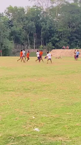 Goalkeeper ultra pro max💀 roanldooooo 🤣#tiktoktrending #unfreezemyacount #talha_2226 #viral #titkok #foryoupage #ronaldo7@For You @TikTok 