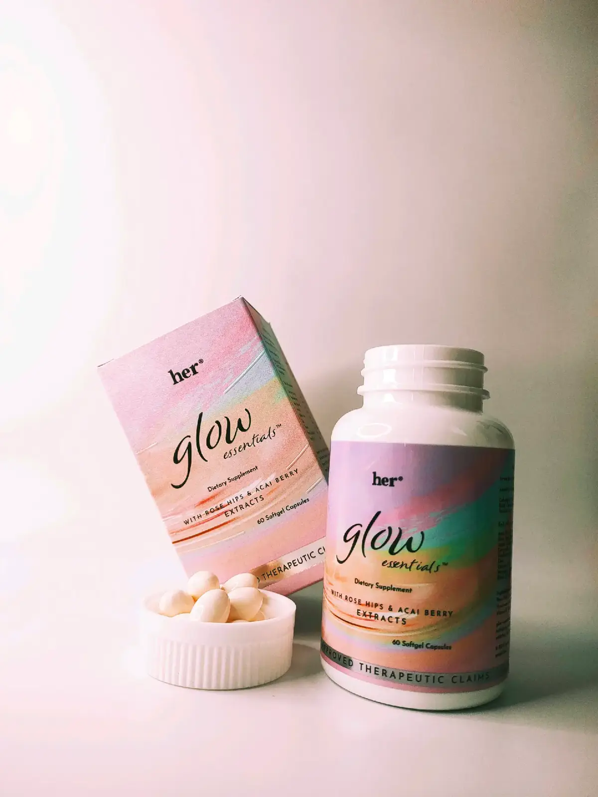 Trying Her Glow Essential and  I’m manifesting the glow! ✨ I’ve seen so many good reviews, and now it’s my turn. Let’s see what this glow journey brings! 💖 #HERWellnessClub #HER #GlowEssentials #HERGlow  #HERWellness #ClubHER @herbrandofficial 