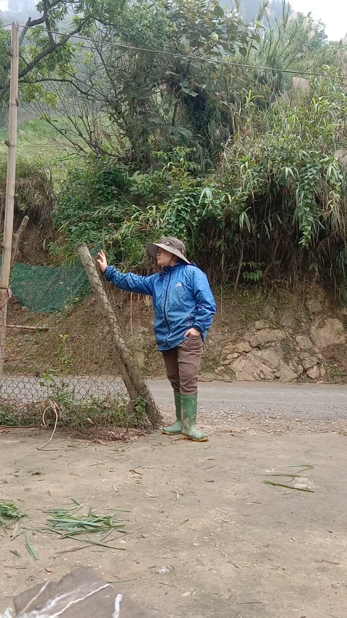 🗣️: Anh đi qua nhà em nhiều mà sao không thấy em nhỉ 🤡