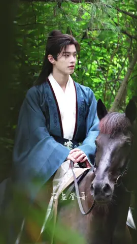 19.05.2025 Hà Dữ quay phim Bách Hoa Sát #hàdữ #heyu #何与 #bachhoasat #xuhuong #xuhuongtiktok 