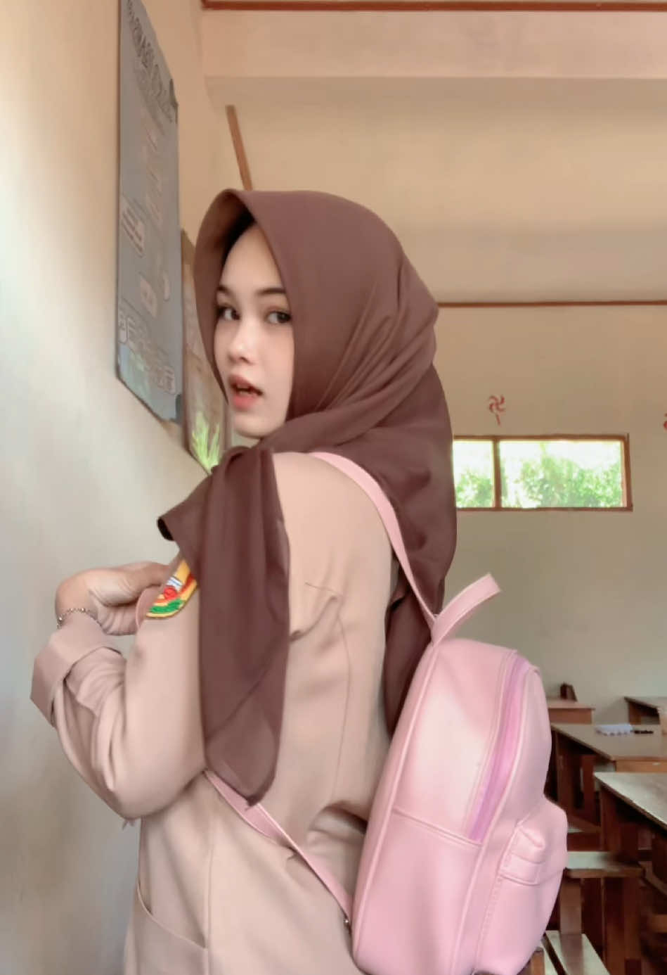 tas sekolah kecintaan kuhhhh😩🎀🫧🤍#tas #tasransel #ransel #taswanita #tasranselsekolah #taswanitatiktokshop #tasberkualitas #sekolah #fyp #viral #cuantanpabatas #wibgajian 