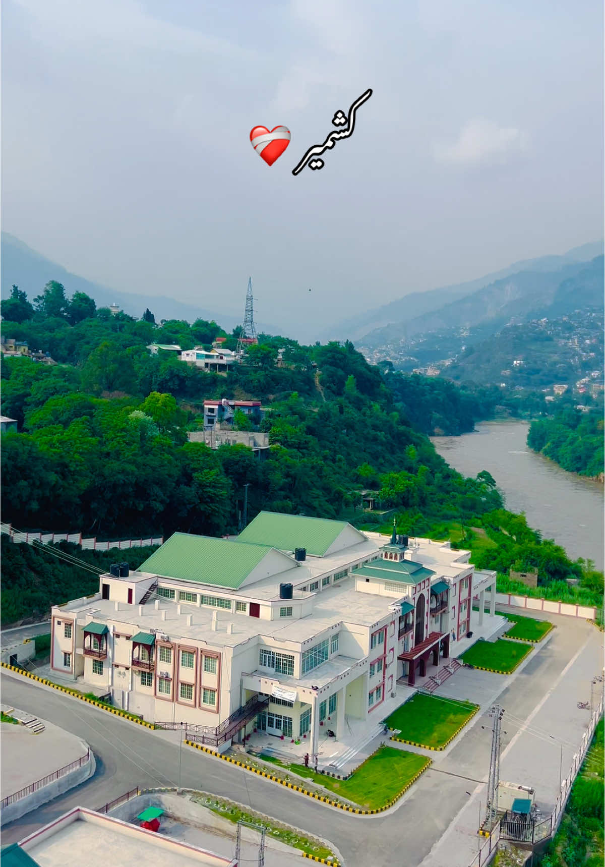 اور پھر ہمارا کشمیر تو جنت ہے 😍❤️‍🩹🫠  100K followers complete krwa do 🥹❤️‍🩹🤌 Thank you for supporting me 😍🥰❤️‍🩹 Kashmir🦋🥀❤️‍🩹#kashmiri_larki804 #kashmir😍🙌❤️ #villagelife #view #Muzaffarabad #viral #kashmir #nature #muzaffarabad_azad_kashmir #aesthetic #weather #kac #ajk #muzaffarabad #uajk #watan #pardesi 