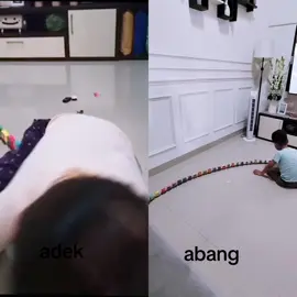 tiba2 abang bilang kangen adek Andra, jadi mainin kereta api adek ajla katanya...🥺😢 #giandrakaivannst #abangrinduadek😭 #anaksurgayangselaludirindukan#pangeransurgaku🥀😭😭 #anakbungsukusayang💕💕 