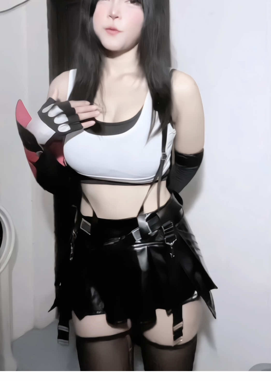 Yeahhhh last last #tifalockhart #tifa #dance 