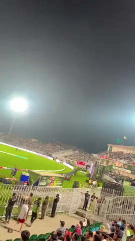 Peshawar vs Karachi#cricket #psl #foryoupageofficiall #ahmadishangi #100k 