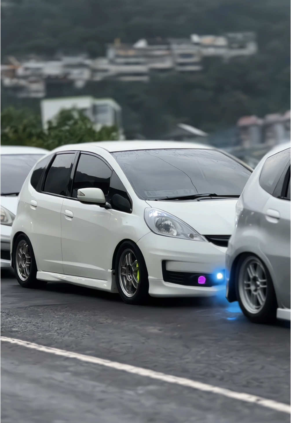 Dinginnya menusuk nusuk 🥶💦 #jazzcarstyle #ge8 #tawangmangu 