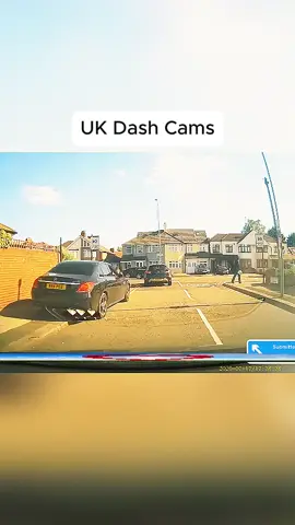 UK Dash Cam #dashcam#drivingfail#dashcamvideos#dashcamusa#dashcamlessons#roadtrips#camera#road#dashcamuk#dashcamerauk#dashcamclips 