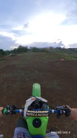 Testing 123 #kmx #kmx125 #dirtbike #enduro #motocross #viral #followers➕ 