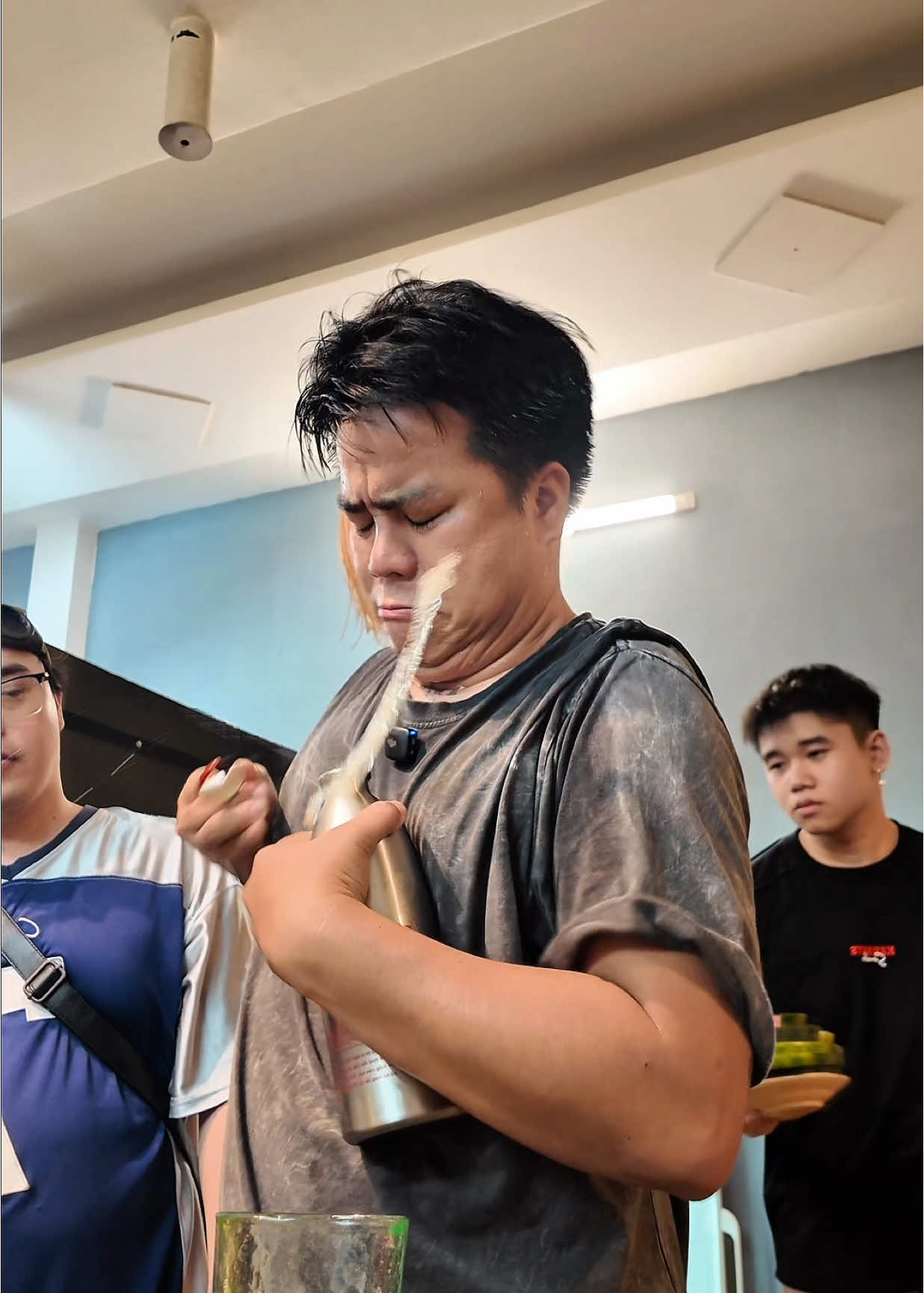 Bia Hơi HÀ NỘI 1L , quá êmmmm #bumatxe #bianhadau 