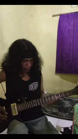 yeahhh🎸🍻 #novemberrain #gunsnroses🌹🔫 #80s #90s #hardrock #heavymetal #rockstar #rocknroll 