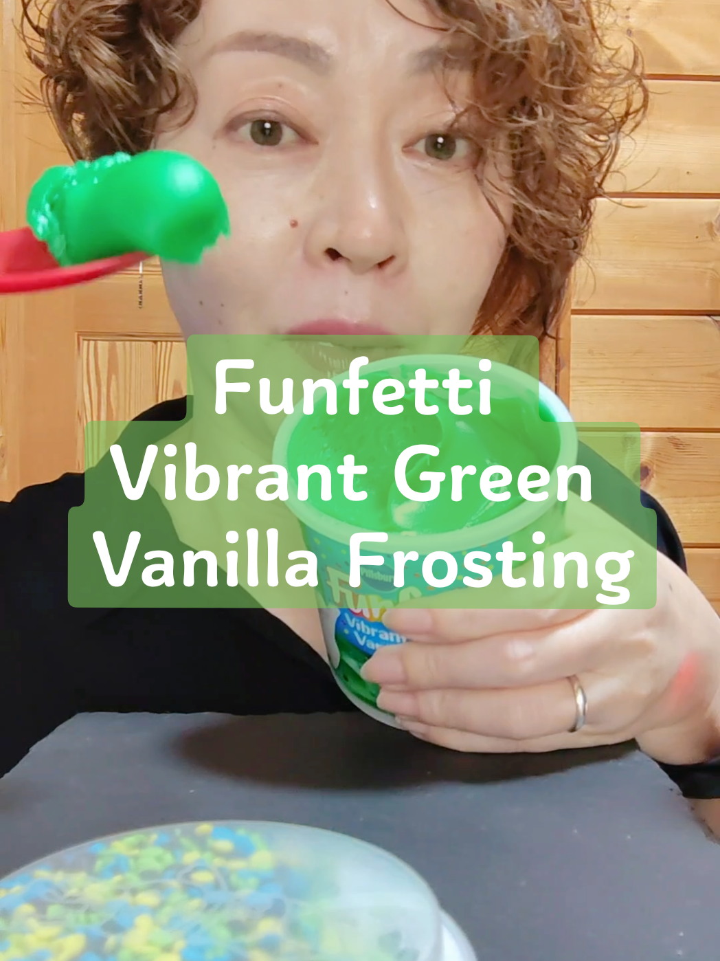 結局なんか緑の激甘なヤツ‪💚 #Funfetti #greenvanilla #vanillafrosting #ファンフェッティ #フロスティング #アマゾン 