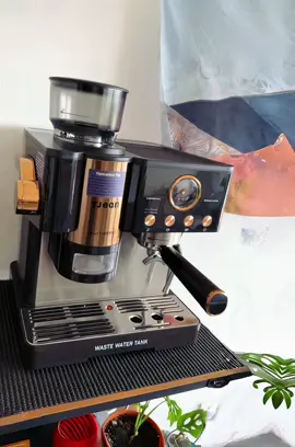 #TJean #Espresso Semi-automatic Coffee #Machine Simultaneous Extraction and Frothing of Milk CoffeeMaster X1 (ULKA Pump)
