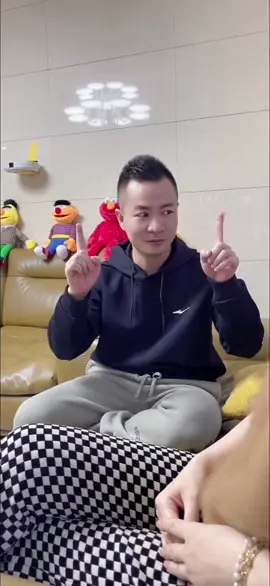 笑的这么甜，是不是想骗我的💰