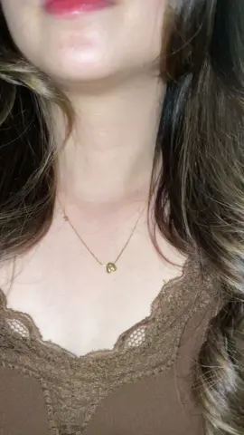 inisial necklace🌷💖 #wibgajian #tiktokshop #belilokal #lebaranoutfit #shopmastertiktok #cuantanpabatas #basicfit #outfitideas #ootdfashion #simpleoutfitideas #topwanita #racuntiktok #fashiontiktok #fyp #jumathemat 