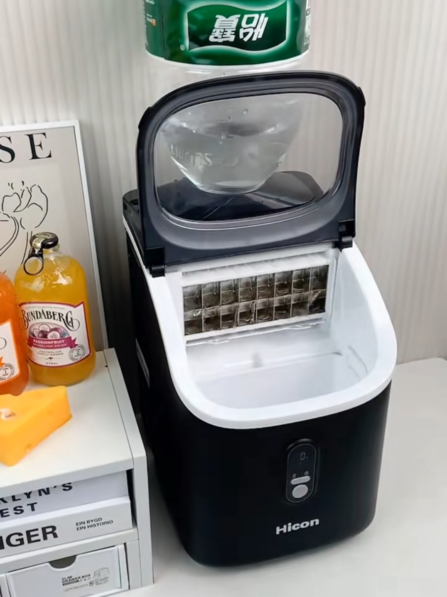 Machine à glaçons #machine #burkinafaso #burkinatiktok🇧🇫🇧🇫🇧🇫❤️ #tiktokburkinafaso🇧🇫🇧🇫🇧🇫🇧🇫 #ecommerce #commerce #cuisinerapide #cuisinetiktok #cuisinefacile #cuisine #plat #glace #glacier #glacons 