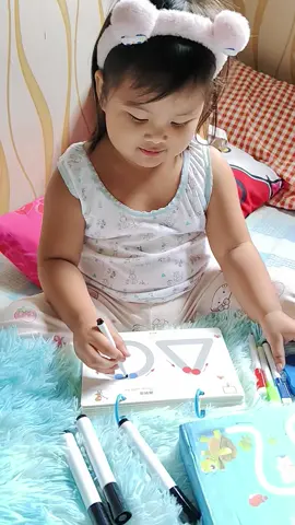 tracing book para sa mga batang nag ppractice na mag sulat #tracingbookforkids #tracingbook #dottodot #fyp @four.groundhogs 