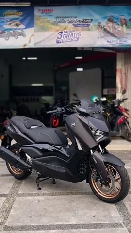 Dari itulah aku terlena ama si Xmax ini🤤. Cung siapa yang mau punya satu?  Info lainnya tentang Yamaha, hubungi 0851-7330-0370 atau kunjungi Dealer Yamaha SIP Gunungsari #yamaha #semakindidepan #yamahaindonesia #xmax #xmax250 #xmaxindonesia #xmaxmodifikasi #xmaxดิว่ะ #xmaxmodifikasi 