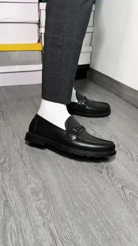 Ganda ng black shoes tas matibay pa 100+ pesos nalang #blackshoes #leathershoes #blackshoesformen #leathershoesformen 