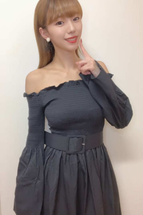 モノトーンコーデかと思いきや…💚 みんなはどのコーデが好き？ #みさきコーデ #波妃美咲 #モノトーン #高身長女子 #春夏コーデ #fly #いいねください 