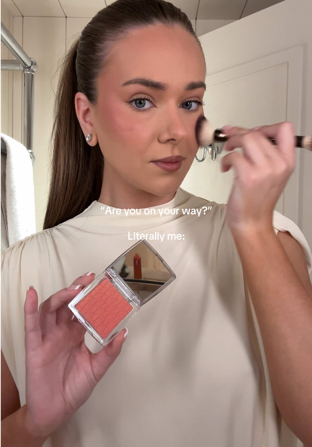 Using @Dior BACKSTAGE Rosy Glow: in shade 103 TOFFEE. 🫶🏼