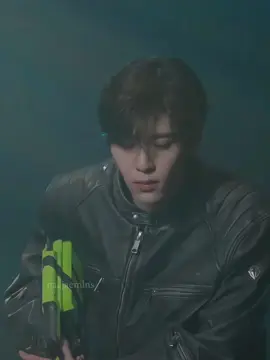 he's insane. #sion #시온 #nctwish 