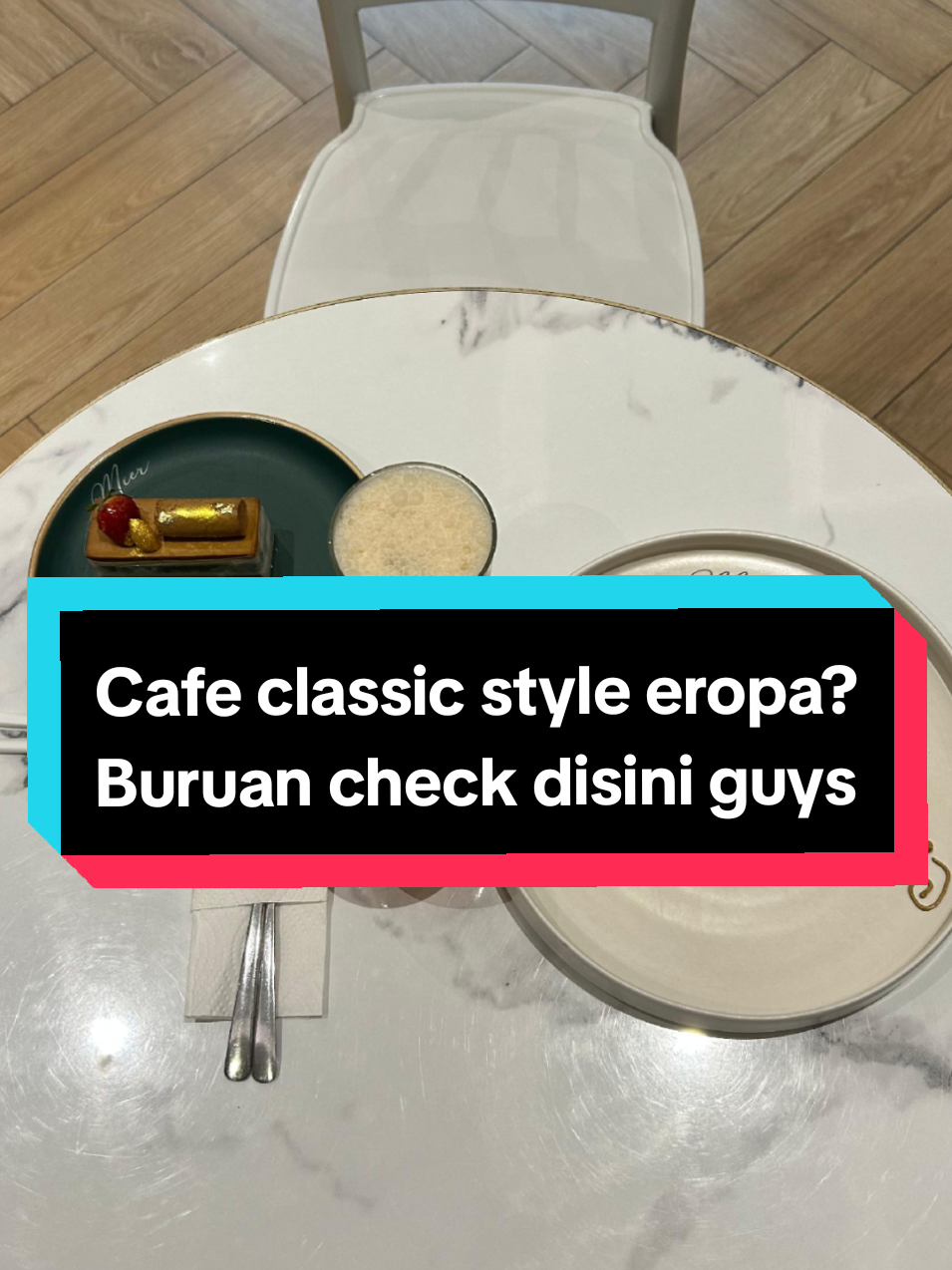 Cari cafe rekomendasi di Malang? Jangan lupa buat cek disini niiih, Mier Dessert & Pattiserie. Mereka punya menu banyak variasi menu cake andalan yang super recommended, minuman dam croissant juga jadi ciri khas di kafe ini. Jadi tunggu apalagi? Buruan gass #cafe #malang #malanghits🔥💯 #coffee #malangtiktok #malangcafe #tiktok #tiktokcoffee #tiktoknews #Foodie #review #malangkuliner 