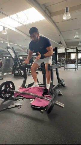 Pls don’t show this Therock  #fyp #motivation #GymTok 