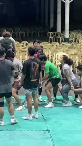 Laban kung laban Bawi kung bawi hahaha #cheerleading #stunts #pyramids #cheerdance