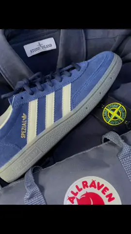 🥷🏼🥷🏼 #casualoutfits #stoneisland #foryour#fyp #adidasoriginals #casual 