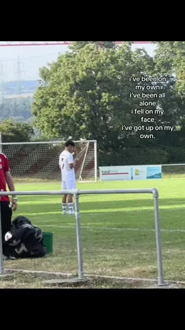 Get up on my own.#keep #footballtiktok #foryouuu #dreams 