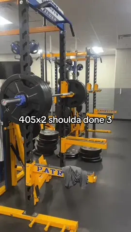 #jesus #squat #405 still working on my squat with @Big Cook (W spotter)