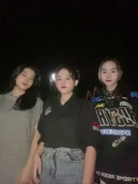 @Elga Kalimaniar🐣 @della 