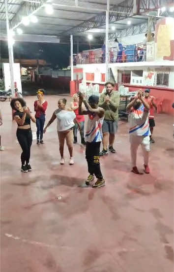 Pra lembrar que hoje é dia de aula de dança charme com o intercessão no bohemios de Irajá totalmente gratuito começando as 20hrs  Venha fazer parte da nossa família ❤️🙏🏾🕺🏾@INTERCESSÃO 