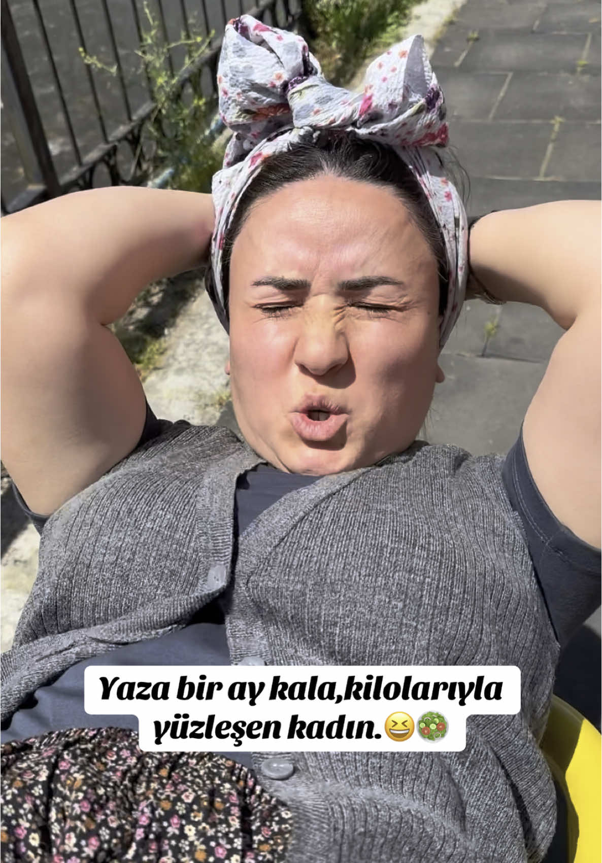 Yaza bir ay kala, kilolarıyla yüzleşen kadın.🥗 #diyet #zayıflama #kiloverme #komedi #reels #shorts #tiktoknews #gündem #mizah #trend @Suatpehlivan 