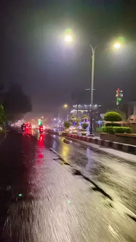 Siapa kalau pulang kerja lewat sini ?
