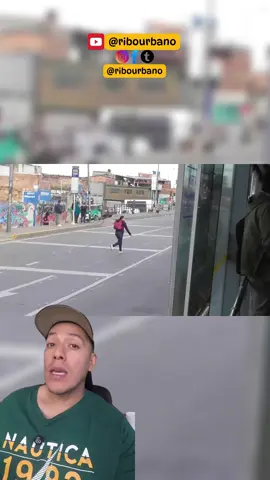 ¡Esto pasa en Bogotá y NADIE dice nada Todos lo ven, nadie dice nada. Así se normaliza el caos. ¿Y tú? ¿Le dirías algo a un colado… o mirarías para otro lado? 👇 Escribe “😡” si te molesta o “🙄” si ya ni te sorprende. #ColadosTM #CulturaCiudadana #TransMilenio #BogotáReal #ColombiaSinCivismo #CaosUrbano #ReflexiónSocial #CivismoYa #TikTokPregunta #NosAcostumbramos