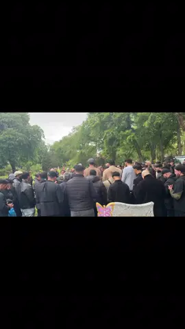 تشيع جنازة المرحوم باذن الله ﷻ تونجاي انجي ‏Tuncay Inci يوم الاثنين 🗓️19.05.2025 الساعة ⌚️ 13:00 في مقبرة 🪦 الهيرمان شتراسي ‏StMichael Friedhof: Hermannstraße 191, 12049 Berlin لمثل هذا فأعدوا كلنا راحلون ويبقى الاثر اللَّهُمَّ اغْفِرْ لَهُ ، وأرحمه ، وَعَافِهِ ، واعْفُ عنْهُ ، وَأَكرِمْ نزُلَهُ  ، وَوسِّعْ مُدْخَلَهُ  واغْسِلْهُ بِالماءِ والثَّلْجِ والْبرَدِ ونَقِّه من الخَـطَايَا كما نَقَّيْتَ الثَّوب الأبْيَضَ منَ الدَّنَس ، وَأَبْدِلْهُ دارا خيراً مِنْ دَارِه ، وَأَهْلاً خَيّراً منْ أَهْلِهِ ، وزَوْجاً خَيْراً منْ زَوْجِهِ  ، وأدْخِلْه الجنَّةَ ، وَأَعِذْه منْ عَذَابِ  القَبْرِ ، وَمِنْ عَذَابِ النَّار .  لله ما أخذ وله ما أعطى وكل شيء عنده بأجل مسمى، فلتصبر ولتحتسب. : أعظم الله أجركم...و أحسن الله عزاءكم وغفر لميتكم ‏