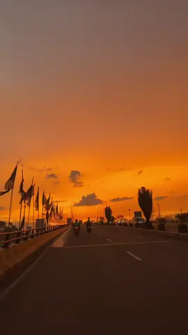 CILEUNGSI MODE SENJA✨🕊️ #bogorkotahujan #sunset #cileungsi #aesthetic #fyp 