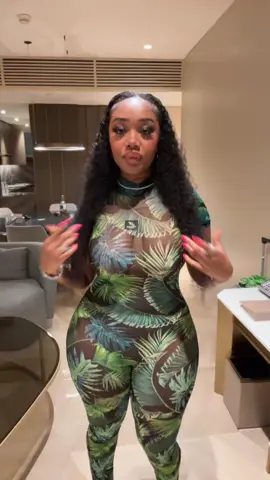 #makeuptok 	l	#beautyhacksl	#storytime 		#OOTD 		#comedyclip 		#aesthetic 	#GlowUp 		#baddie 		#hotgirlenergy 		#cleanlook