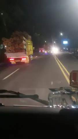 Ngawal sopir2 soss🤭#kurirloggingspeed #truk  #driverindonesia🇮🇩  #CapCut 