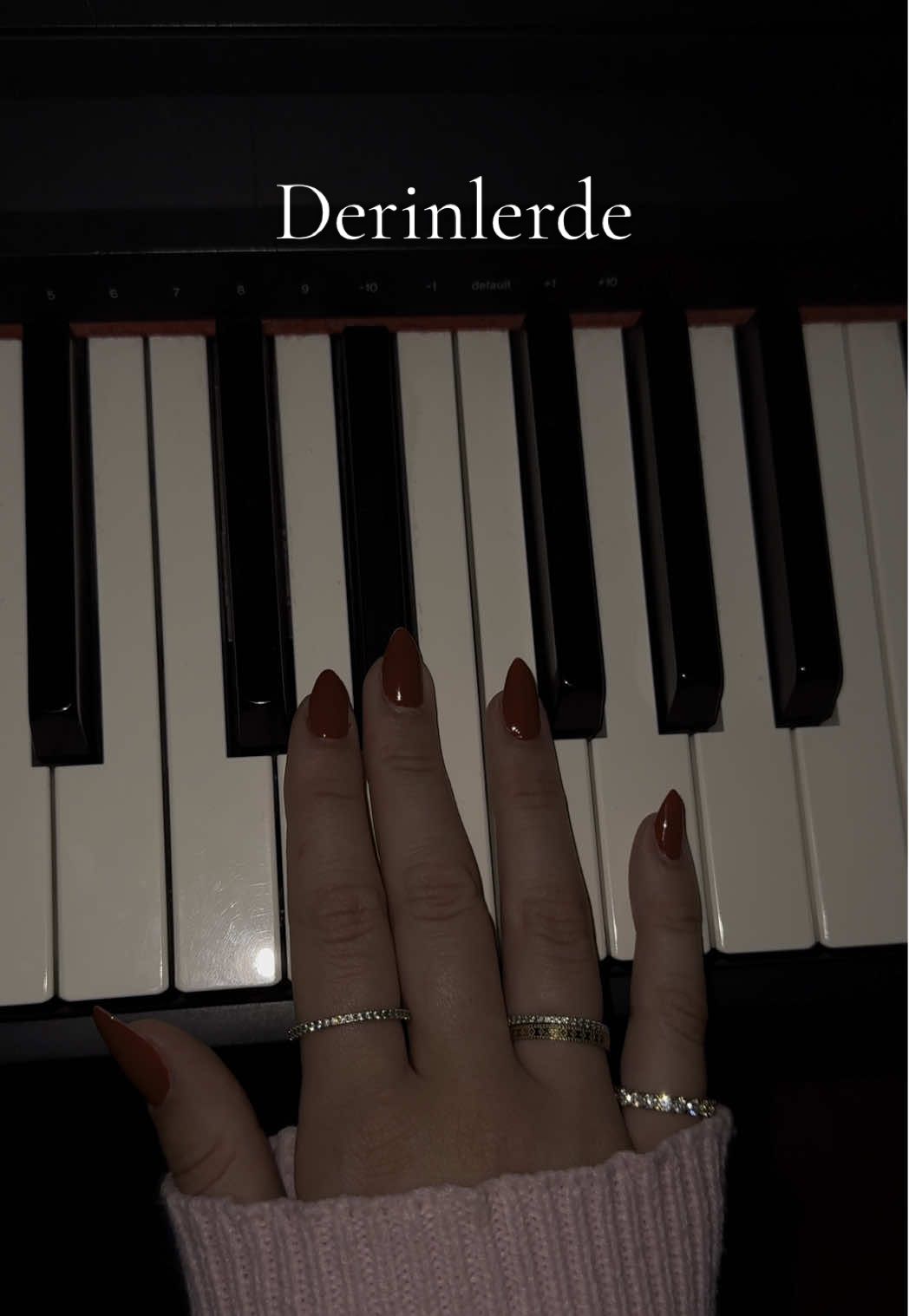 Derinlerde…🌊🎶 #derinlerde #cemadrian #markeliyahu #piano #banadüşlerimigeriver #tutorial #turkish 