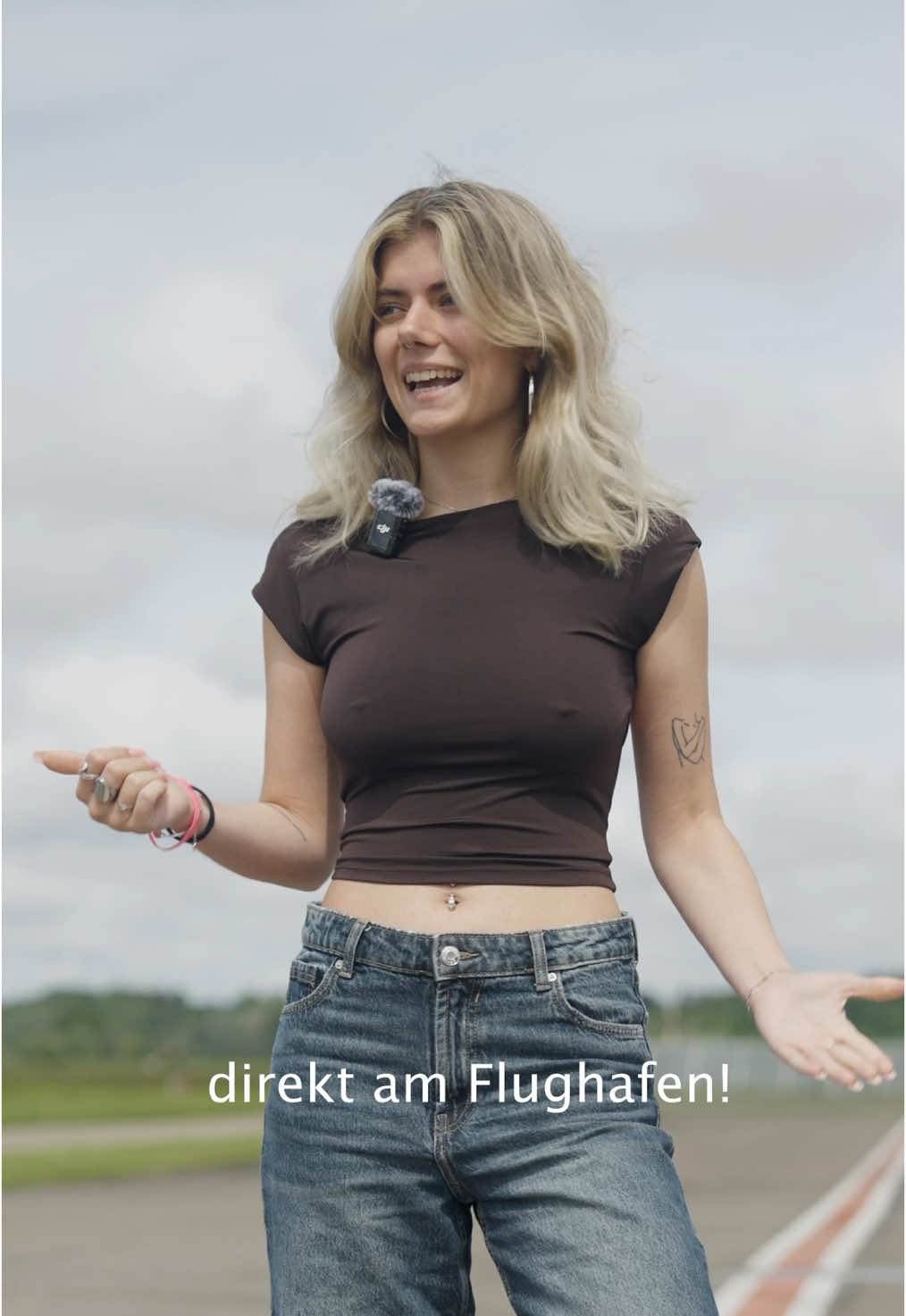 ✈️ Stell dir vor: ein Festival direkt am Flughafen! Das AERO Festival landet am 27. & 28. Juni in Bern-Belp. 🎶 Mit @reznik (@Keinemusik), @deerjade (@Innervisions_Official), @Julya Karma, Meera & den besten Local DJs. 💥 Economy. Business. First Class Tickets sind auf der Website: aero-festival.ch erhältlich. 🌟 VIP Lounge eingerichtet vom MAISON Bern. 🎫 Sichere dir jetzt dein Ticket! #AeroFestival #aeroworld #Festival2025 #TechnoFestival #Keinemusik #Innervisions #electronicmusic #OpenAirSwitzerland #BernEvents #ElectroFestival #FirstClassVibes #RaveOnRunway #TikTokEvents #FestivalSeason